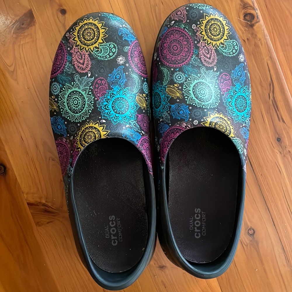Crocs